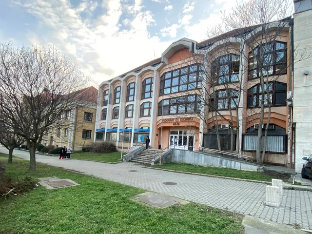 Eladó kereskedelmi és ipari ingatlan Pécs 500 nm