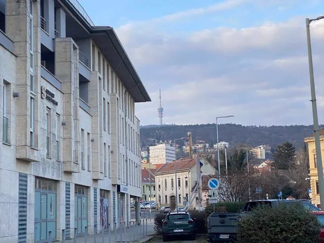 Eladó kereskedelmi és ipari ingatlan Pécs 500 nm