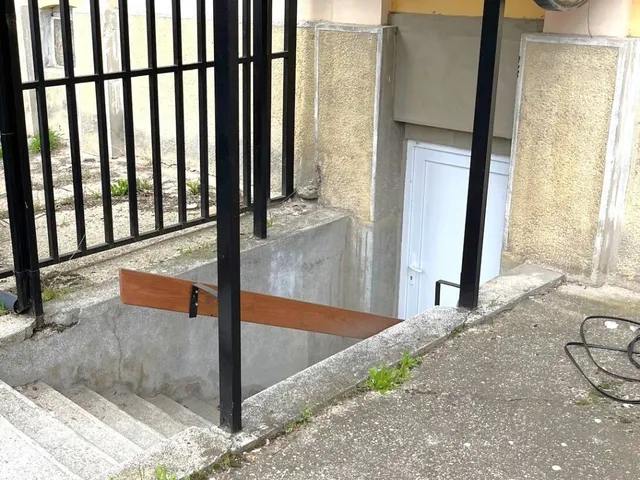 Eladó kereskedelmi és ipari ingatlan Pécs 216 nm