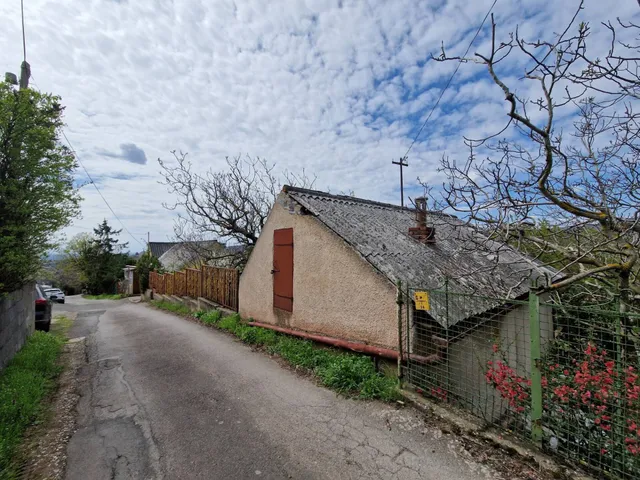 Eladó telek Pécs 2019 nm