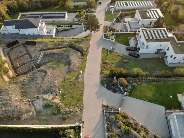 Eladó telek Pécs 1831 nm