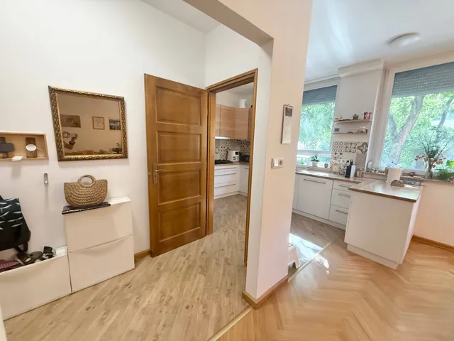 Eladó lakás Pécs 91 nm