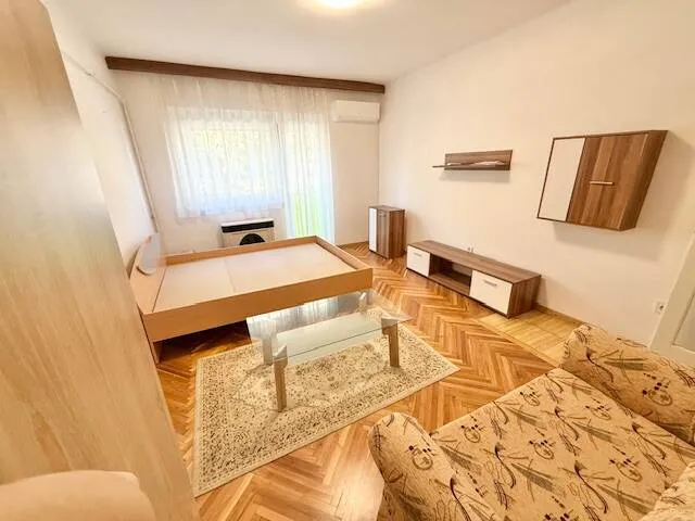 Eladó lakás Pécs 31 nm