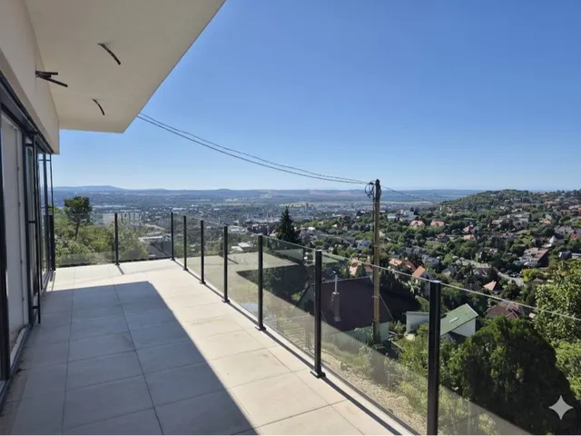 Eladó lakás Pécs 150 nm