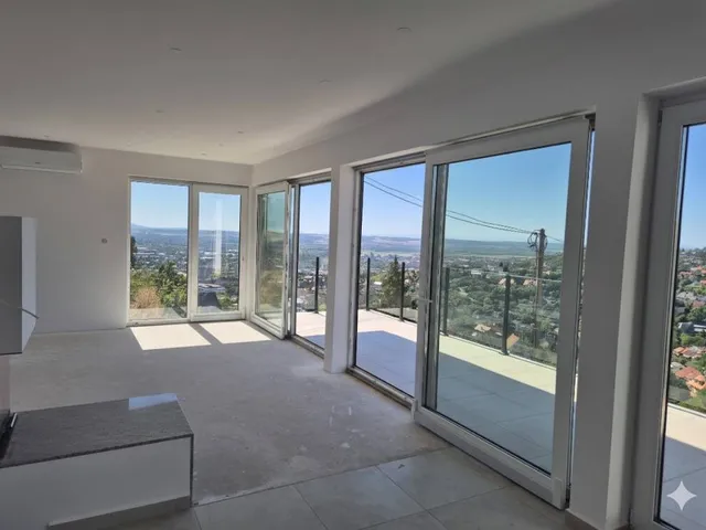 Eladó lakás Pécs 150 nm