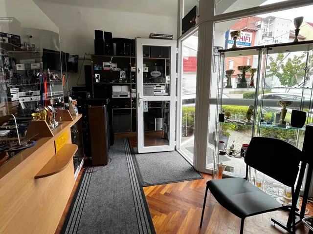 Eladó kereskedelmi és ipari ingatlan Pécs 85 nm