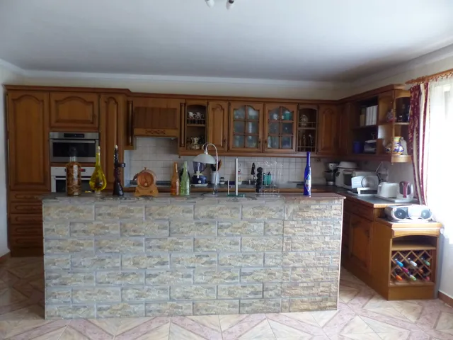 Eladó ház Kozármisleny 180 nm