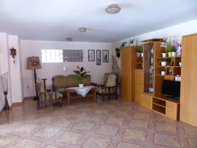 Eladó ház Kozármisleny 180 nm