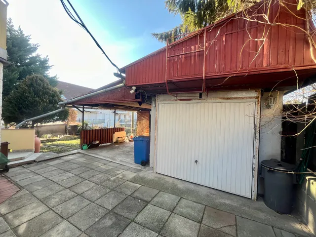 Eladó ház Pécs, Egyetemváros, Gyümölcs 157 nm