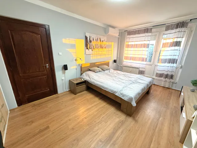 Eladó lakás Pécs, Kertváros, Uitz Béla 39 nm