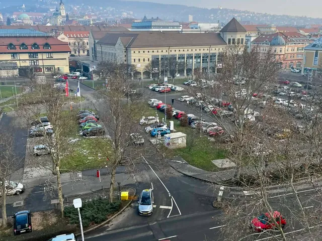 Eladó lakás Pécs 64 nm