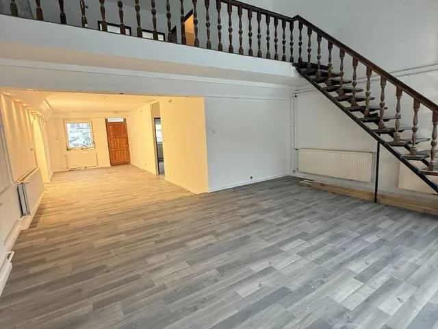 Eladó ház Pécs 270 nm