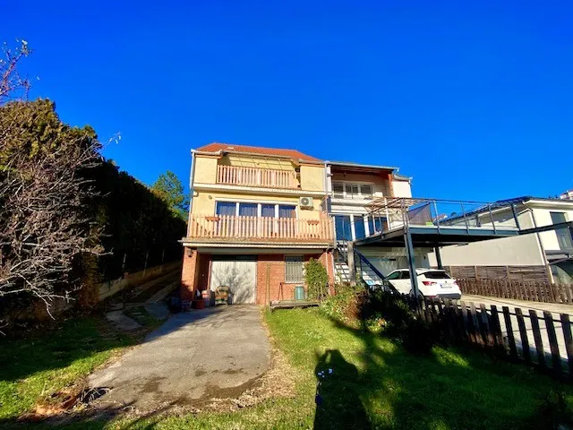 Eladó ház Pécs, Bálics 200 nm