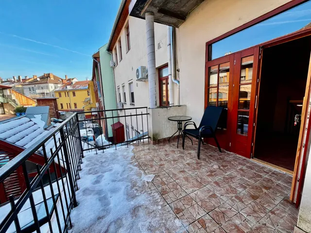 Eladó lakás Pécs 85 nm