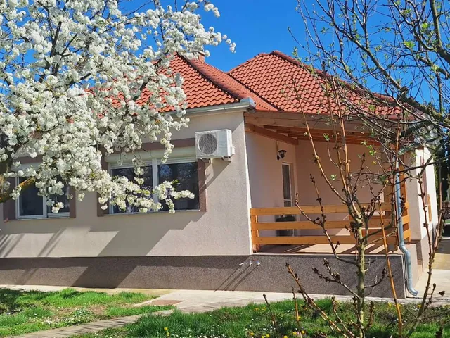 Eladó ház Harkány 95 nm