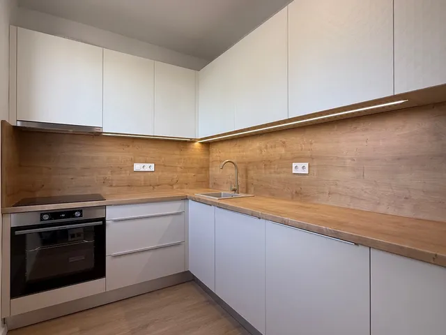 Eladó lakás Pécs, Kertváros 60 nm