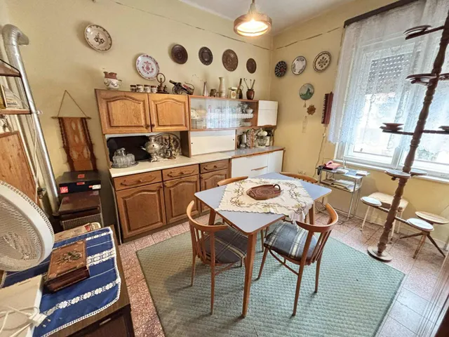 Eladó ház Geresdlak 150 nm