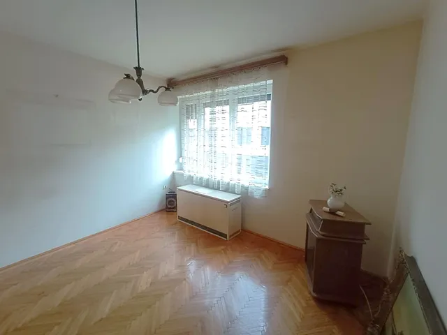 Eladó lakás Pécs, Belváros 64 nm