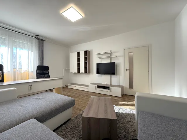 Eladó lakás Pécs, Uránváros, Páfrány 54 nm