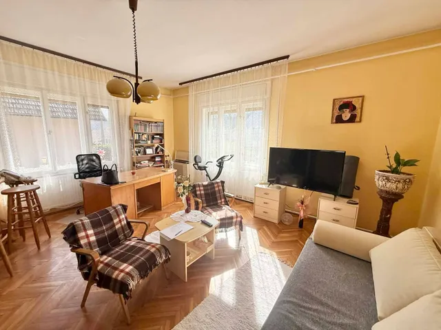 Eladó ház Máza 260 nm