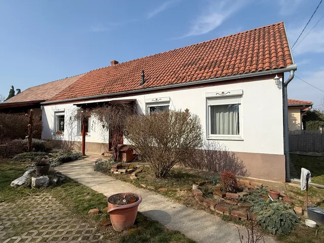 Eladó ház Pogány 102 nm