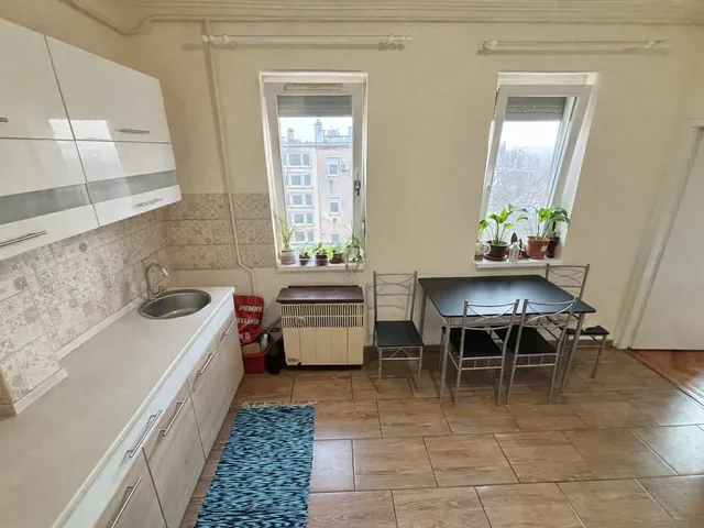 Eladó lakás Pécs 68 nm