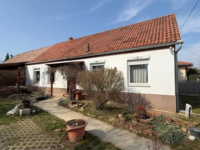 Eladó ház Pogány 102 nm