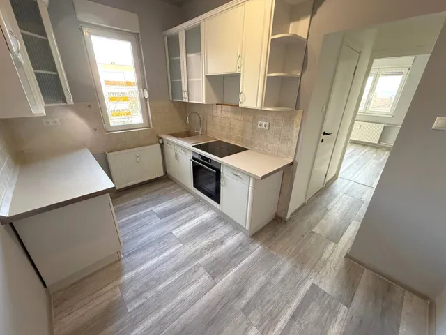 Eladó lakás Pécs 54 nm