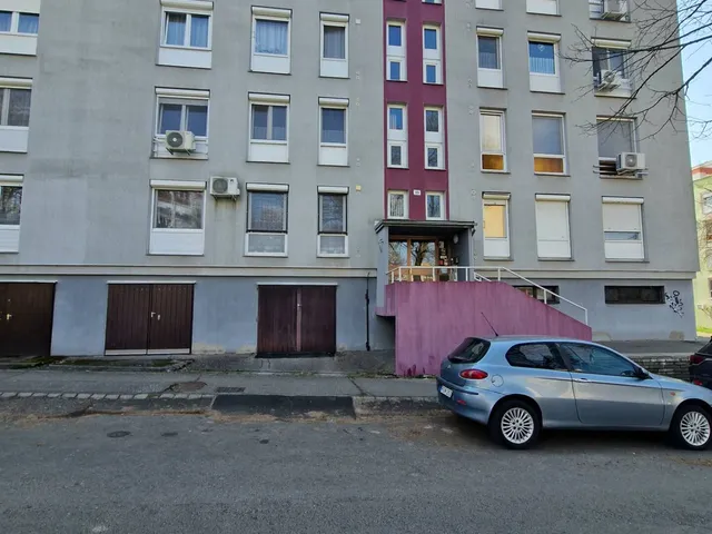 Eladó lakás Pécs 39 nm