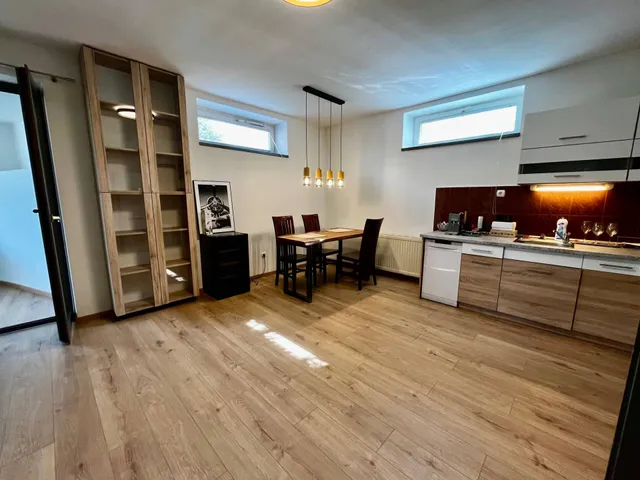 Eladó lakás Pécs 76 nm