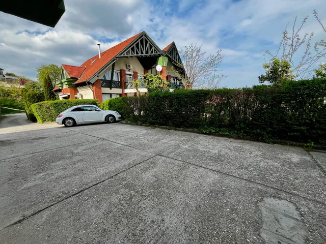 Eladó lakás Pécs 76 nm