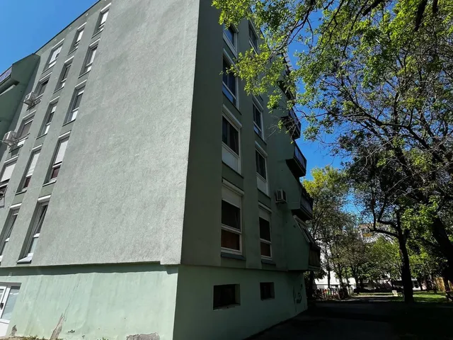 Eladó lakás Pécs 67 nm