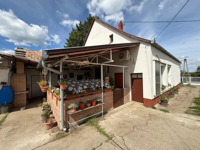 Eladó ház Pellérd, Dózsa György 96 nm