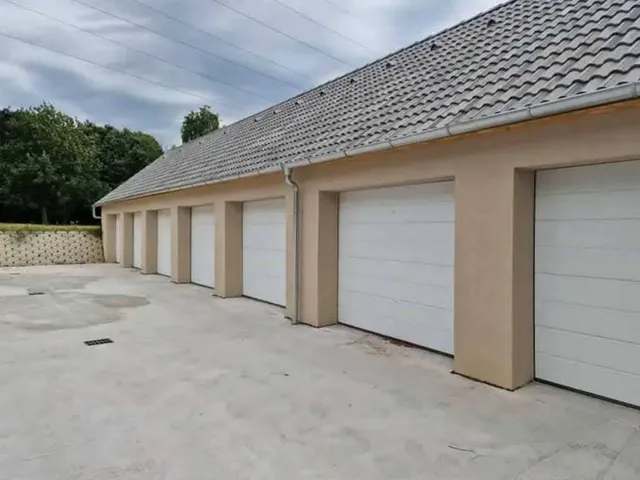 Eladó garázs Pécs 19 nm