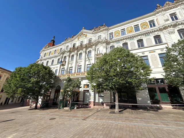 Eladó kereskedelmi és ipari ingatlan Pécs 22 nm