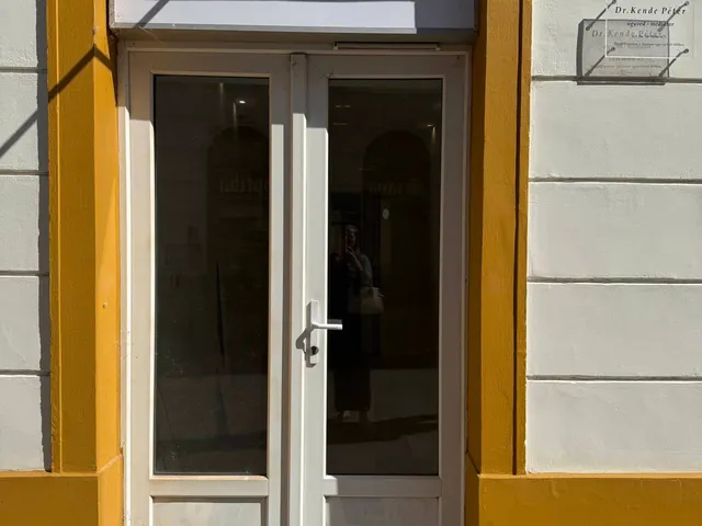 Eladó kereskedelmi és ipari ingatlan Pécs 16 nm