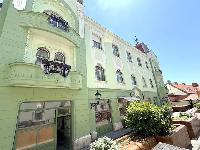 Eladó lakás Pécs, Belváros 132 nm
