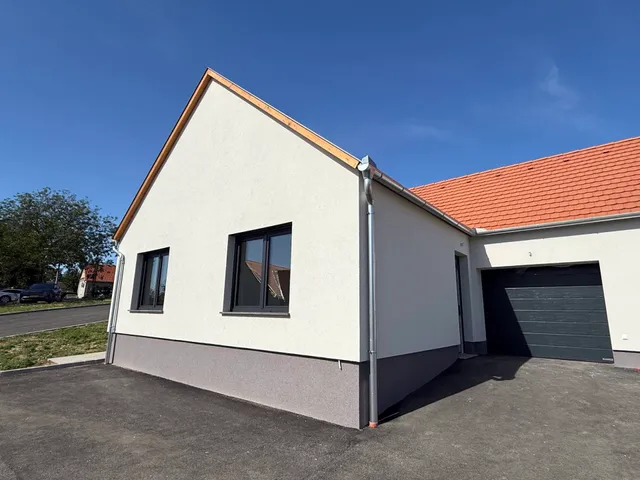 Eladó ház Nagykozár 92 nm