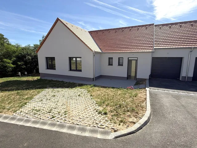 Eladó ház Nagykozár 97 nm