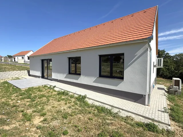 Eladó ház Nagykozár 97 nm