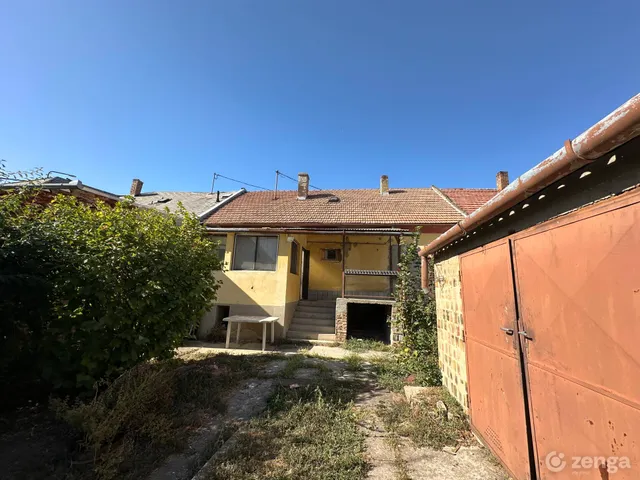 Eladó ház Pécs 79 nm
