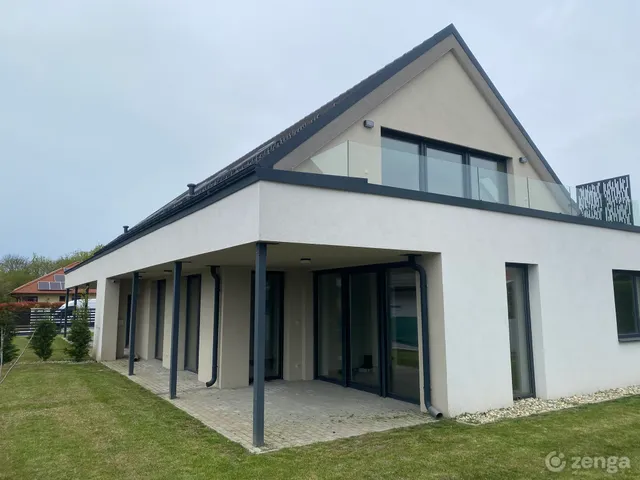 Eladó ház Balatonvilágos 150 nm