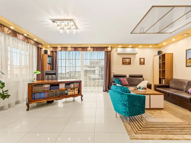 Eladó lakás Budapest XI. kerület, Madárhegy 136 nm