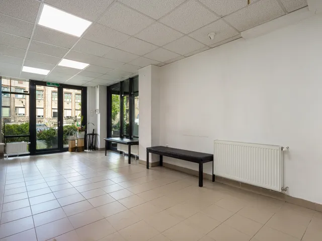 Kiadó kereskedelmi és ipari ingatlan Budapest XIV. kerület, Istvánmező, Thököly út 60 nm