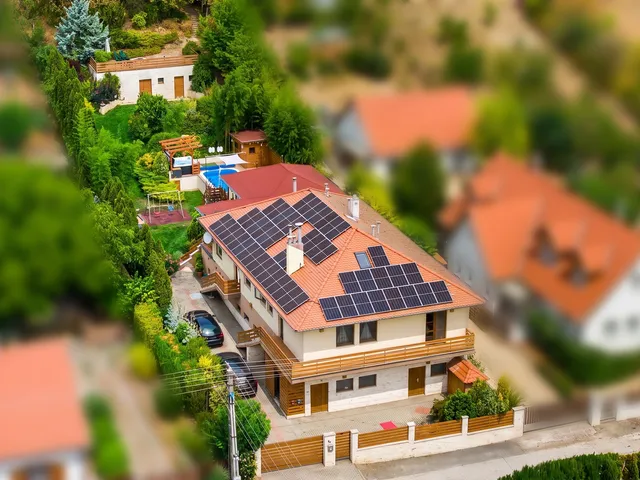 Eladó ház Pilismarót, Táncsics Mihály út 400 nm