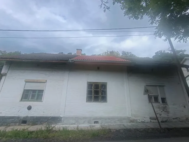 Eladó ház Komló 50 nm