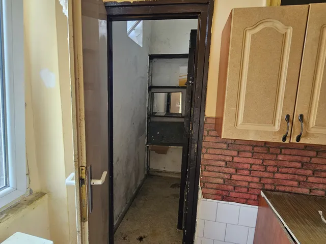Eladó lakás Komló, Kökönyös, Petőfi tér 5 49 nm