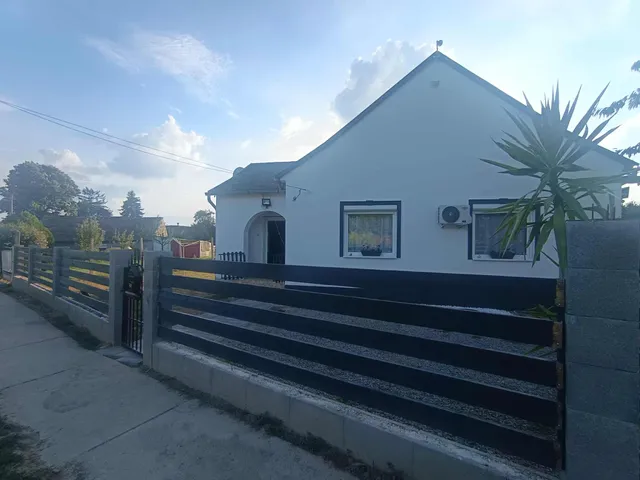 Eladó ház Nagytótfalu 110 nm
