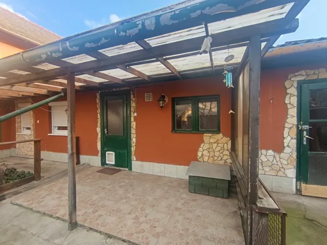 Eladó lakás Pécs, Gyárváros 65 nm