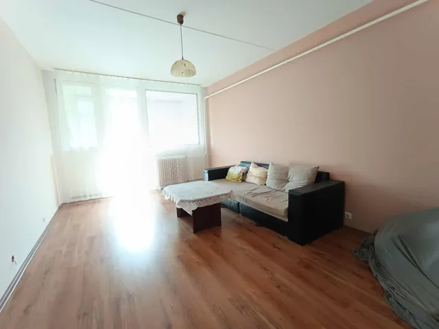 Eladó lakás Komló, Körtvélyes 59 nm